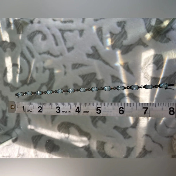 Aquamarine gemstone clasp bracelet - Picture 3 of 3